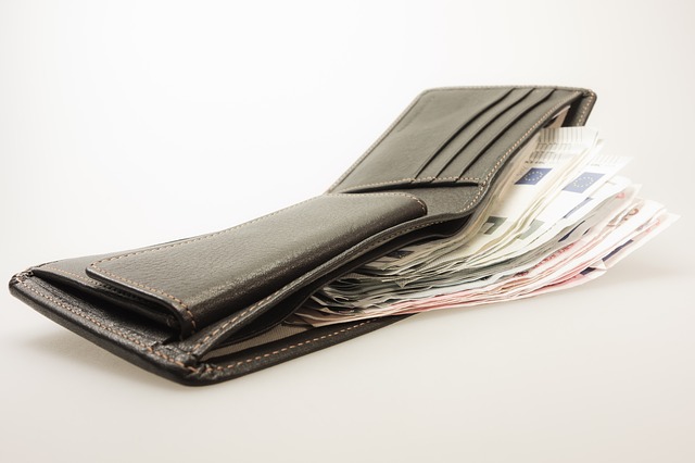 Lottery Winner Carried Winning Ticket In Wallet for a Month